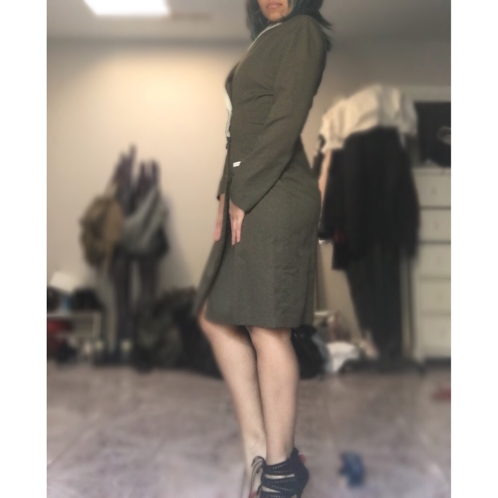 Military coat/dress. - Picture 4 of 5
